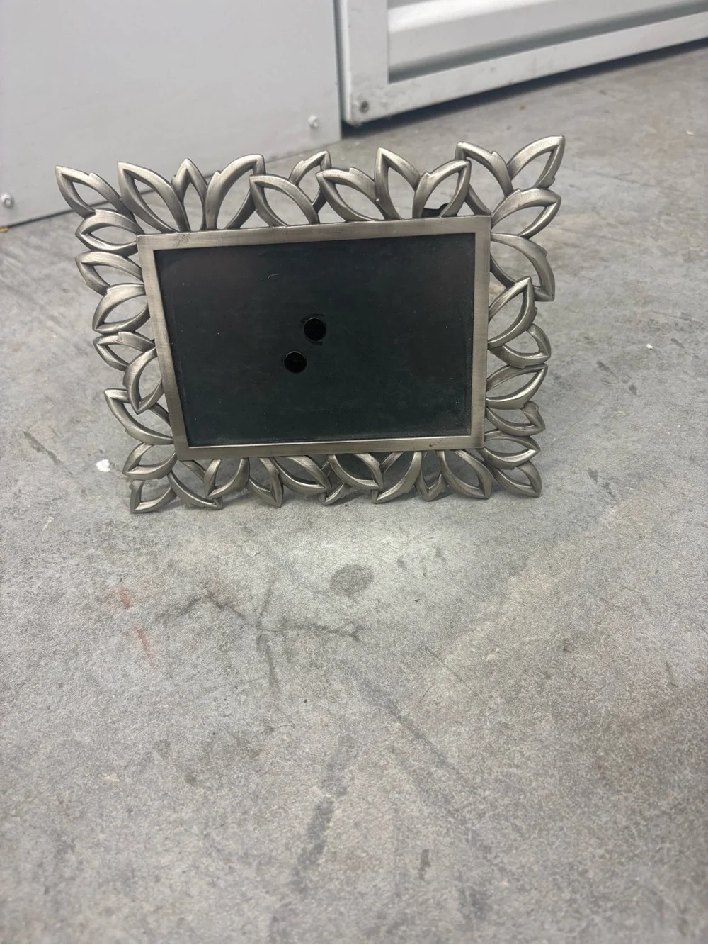 Silver Metal Leaf Pattern Photo Frame, Matte Finish, Easel Back, Landscape